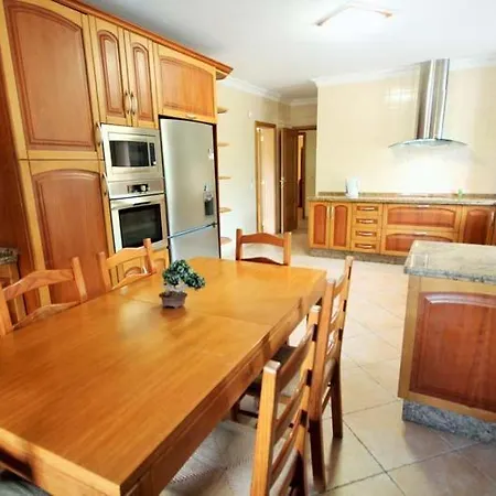 Sleeps 10 Pool Air Con Wifi T607903 *