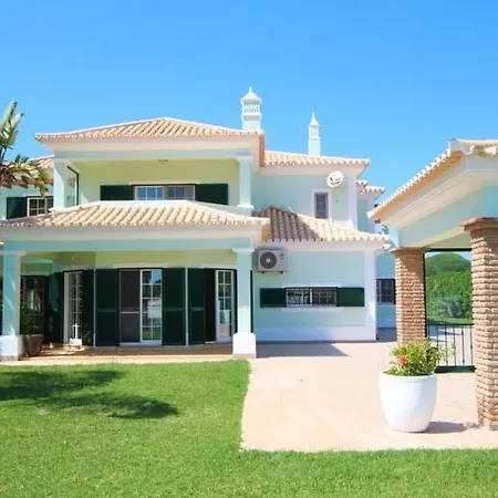 Sleeps 10 Pool Air Con Wifi T607903 Villa *